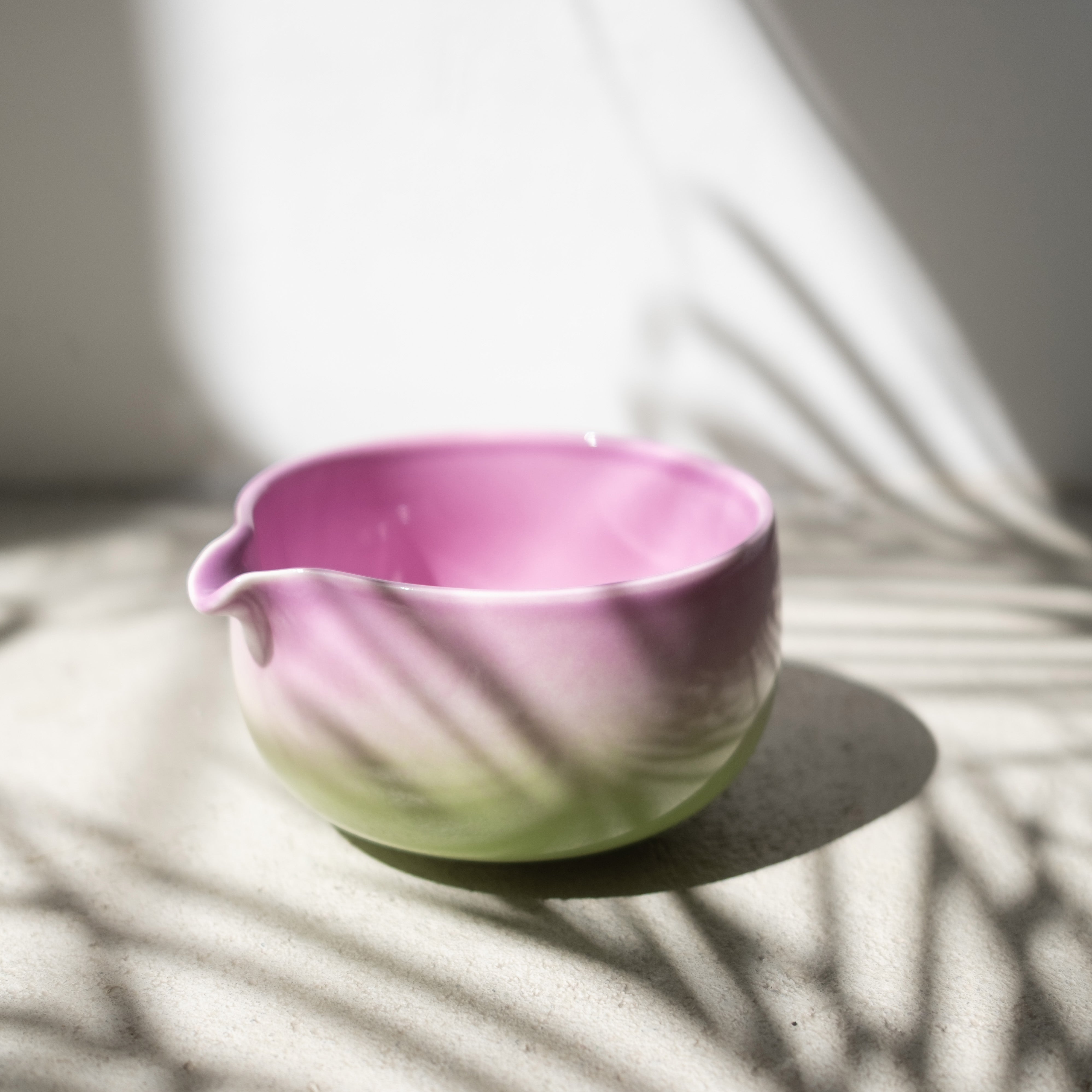 Matcha-Schale grün lila