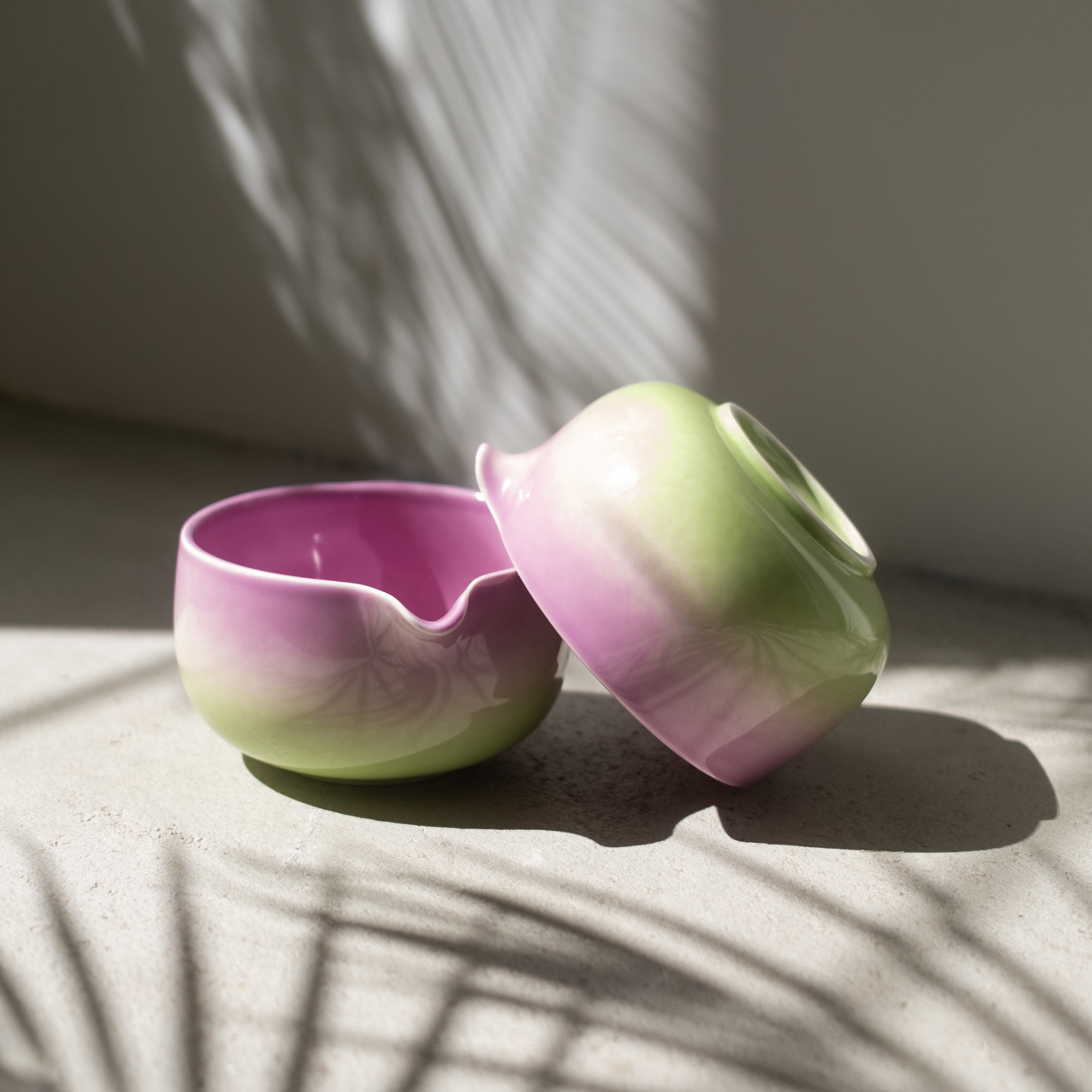 Matcha-Schale grün lila